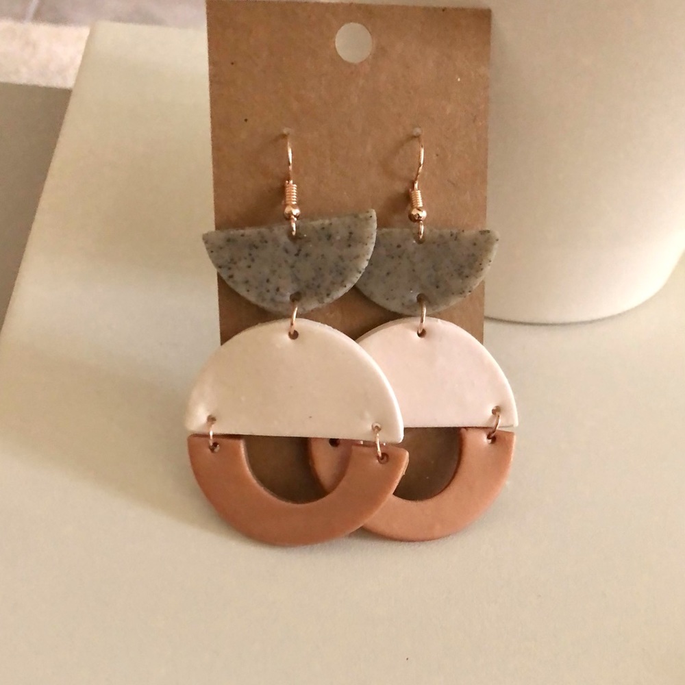 ✦ Half circle handmade polymer clay earrings ✦ - Picture 1 of 3